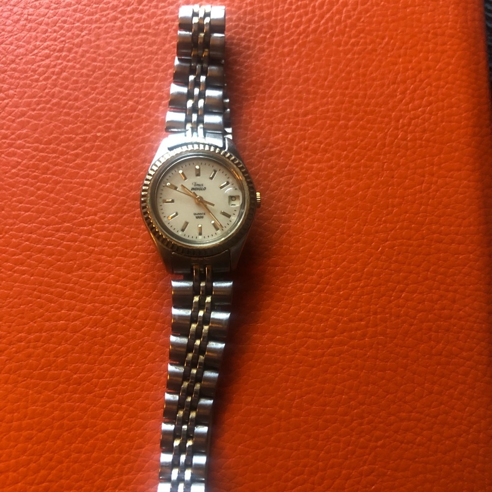 Timex Indiglo Watch Good Working Condition - image 1